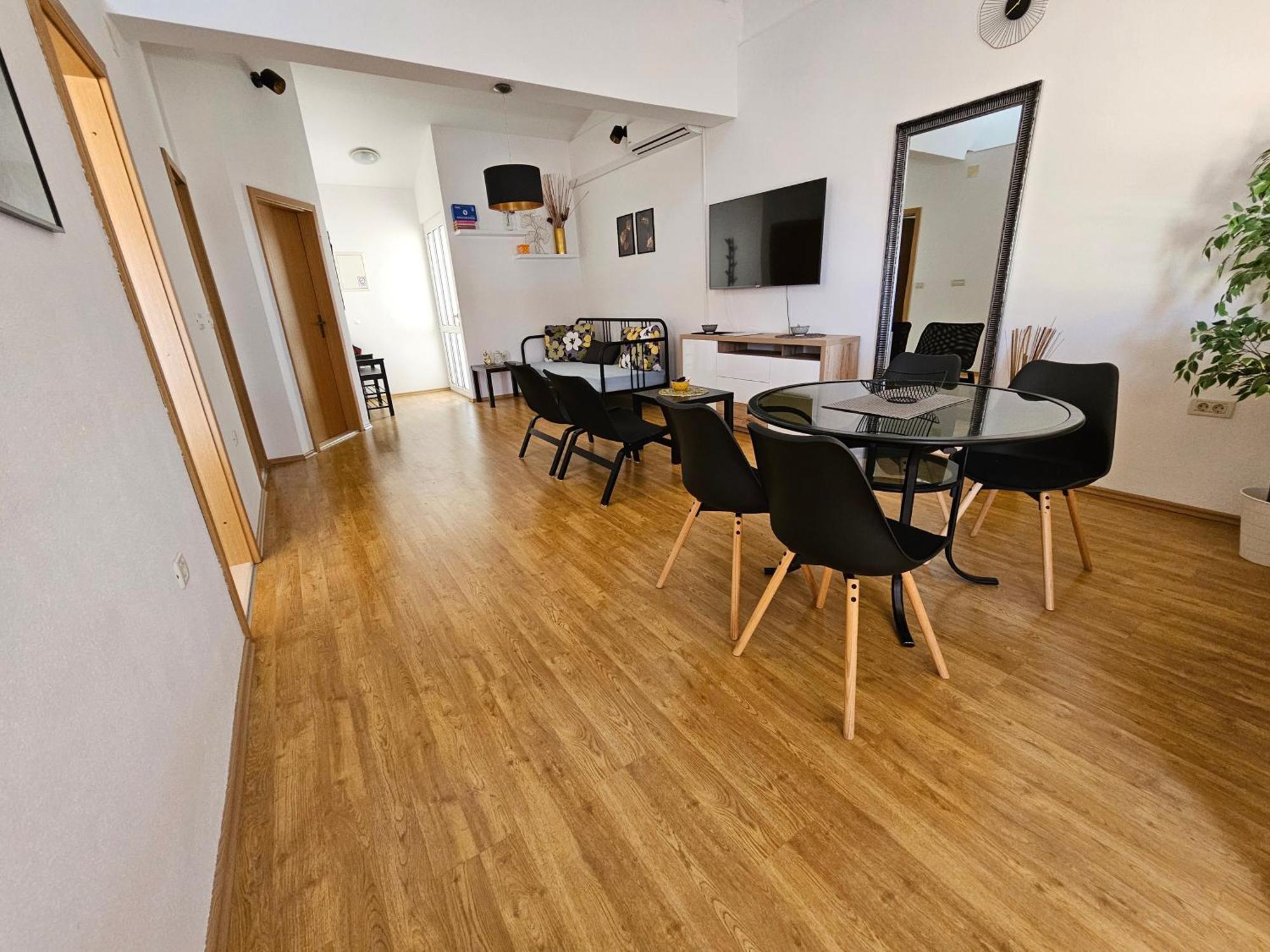 Apartmani Nikmar Makarská Exteriér fotografie