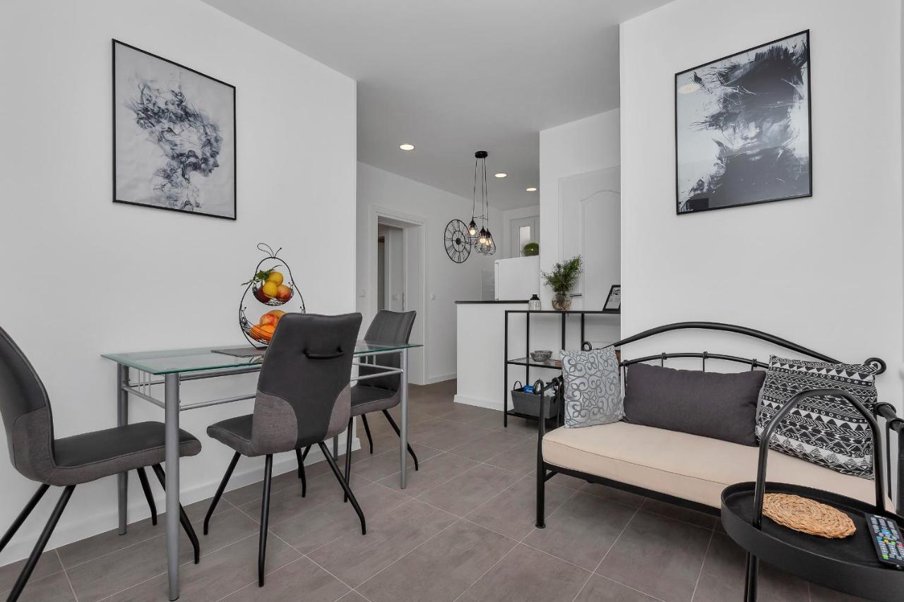 Apartmani Nikmar Makarská Exteriér fotografie